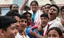 असम के स्कूल में मिली ट्रेनिंग से छात्र ने शुरू की मशरूम की खेती, सीएम सरमा ने की सराहना असम के स्कूल में मिली ट्रेनिंग से छात्र ने शुरू की मशरूम की खेती, सीएम सरमा ने की सराहना
