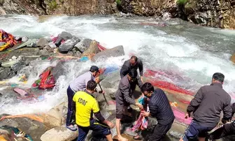 उत्तराखंड: यमुनोत्री धाम में पुलिस व सुरक्षा बलों ने चलाया विशेष स्वच्छता अभियान