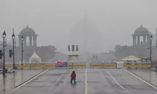 दिल्ली-NCR में झमाझम बारिश से मौसम हुआ सुहावना, उमस से मिली राहत; अगले सप्ताह तक बरसात के आसार दिल्ली-NCR में झमाझम बारिश से मौसम हुआ सुहावना, उमस से मिली राहत; अगले सप्ताह तक बरसात के आसार