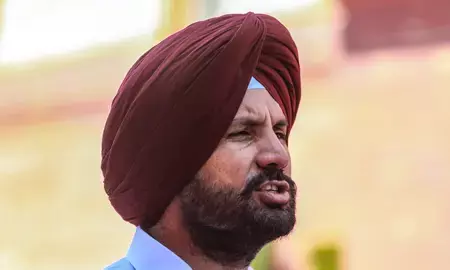पंजाब कांग्रेस में कहीं कोई गुटबाजी नहीं है: अमरिंदर सिंह राजा वड़िंग पंजाब कांग्रेस में कहीं कोई गुटबाजी नहीं है: अमरिंदर सिंह राजा वड़िंग