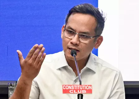 असम कांग्रेस में अंदरूनी कलह तेज, युवा कांग्रेस अध्यक्ष पर अनुशासनहीनता के आरोप असम कांग्रेस में अंदरूनी कलह तेज, युवा कांग्रेस अध्यक्ष पर अनुशासनहीनता के आरोप