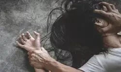 पश्चिम बंगाल में नाबालिग की मौत पर बवाल, दुष्कर्म के बाद हत्या का आरोप; भीड़ ने संदिग्ध की पीट-पीटकर ली जान पश्चिम बंगाल में नाबालिग की मौत पर बवाल, दुष्कर्म के बाद हत्या का आरोप; भीड़ ने संदिग्ध की पीट-पीटकर ली जान