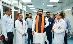 पटना एम्स को मिलेगी 24 एकड़ अतिरिक्त जमीन, बर्न मरीजों के लिए स्किन स्टोरेज की होगी व्यवस्था: सम्राट चौधरी पटना एम्स को मिलेगी 24 एकड़ अतिरिक्त जमीन, बर्न मरीजों के लिए स्किन स्टोरेज की होगी व्यवस्था: सम्राट चौधरी