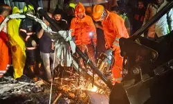 मुंबई में बारिश का कहर – मानखुर्द में चॉल ढही, 6 की मौत मुंबई में बारिश का कहर – मानखुर्द में चॉल ढही, 6 की मौत
