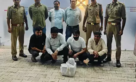 गाजियाबाद में चलती कार बना अल्ट्रासाउंड सेंटर, भ्रूण लिंग जांच करने वाले गिरोह का पर्दाफाश, 4 गिरफ्तार गाजियाबाद में चलती कार बना अल्ट्रासाउंड सेंटर, भ्रूण लिंग जांच करने वाले गिरोह का पर्दाफाश, 4 गिरफ्तार