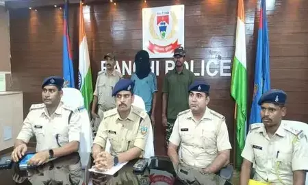 रांचीः प्रेमिका को दूसरे युवक के साथ देखा तो गला घोंटकर की हत्या, वारदात का खुलासा रांचीः प्रेमिका को दूसरे युवक के साथ देखा तो गला घोंटकर की हत्या, वारदात का खुलासा