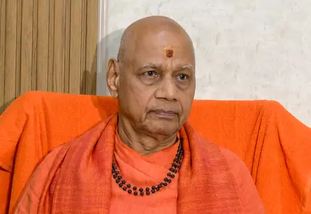 राम मंदिर ट्रस्ट में बड़ा फेरबदल: गोविंद देव गिरी ने दिया बड़ा बयान ..बोले..हमें बांटने की साजिश राम मंदिर ट्रस्ट में बड़ा फेरबदल: गोविंद देव गिरी ने दिया बड़ा बयान ..बोले..हमें बांटने की साजिश