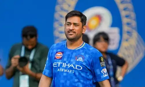 Happy Birthday MS Dhoni: 45 के हुए कैप्टन कूल, टिकट कलेक्टर से विश्व विजेता कप्तान बनने तक प्रेरणा की मिसाल Happy Birthday MS Dhoni: 45 के हुए कैप्टन कूल, टिकट कलेक्टर से विश्व विजेता कप्तान बनने तक प्रेरणा की मिसाल