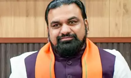 प्राइवेट वाहनों पर नहीं लगेगा टोल टैक्स, केवल कमर्शियल गाड़ियों से होगी वसूली: सम्राट चौधरी प्राइवेट वाहनों पर नहीं लगेगा टोल टैक्स, केवल कमर्शियल गाड़ियों से होगी वसूली: सम्राट चौधरी