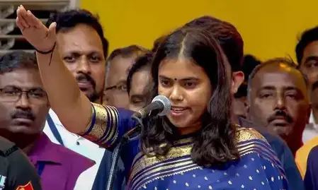 तमिलनाडु की मंत्री कीर्तना ने स्कूल निरीक्षण संबंधी टिप्पणियों का बचाव किया तमिलनाडु की मंत्री कीर्तना ने स्कूल निरीक्षण संबंधी टिप्पणियों का बचाव किया
