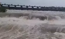महाराष्ट्र में भारी बारिश: खड़कवासला बांध का जलस्तर से तेजी से बढ़ रहा, मुथा नदी में छोड़ा जाएगा 27,203 क्यूसेक पानी महाराष्ट्र में भारी बारिश: खड़कवासला बांध का जलस्तर से तेजी से बढ़ रहा, मुथा नदी में छोड़ा जाएगा 27,203 क्यूसेक पानी