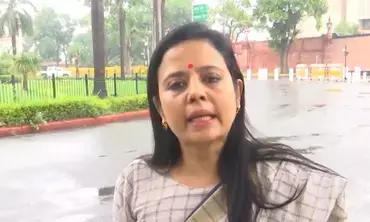 आज पश्चिम बंगाल के लिए काला दिन है : महुआ मोइत्रा आज पश्चिम बंगाल के लिए काला दिन है : महुआ मोइत्रा