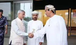 कुवैत दौरा पूरा कर ओमान पहुंचे विदेश मंत्री एस जयशंकर, रक्षा-व्यापार समेत कई मुद्दों पर हुई अहम चर्चा
