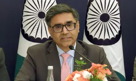 ऑस्ट्रेलिया ने भारतीय छात्रों को दिया भरोसा, वीजा नियम सख्त लेकिन अवसर रहेंगे खुले : विक्रम मिस्री ऑस्ट्रेलिया ने भारतीय छात्रों को दिया भरोसा, वीजा नियम सख्त लेकिन अवसर रहेंगे खुले : विक्रम मिस्री
