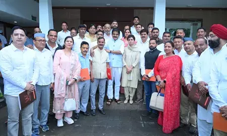 कांग्रेस ने उत्तराखंड विधानसभा चुनाव के लिए तैयारी तेज की, केसी वेणुगोपाल ने कीं बैठकें कांग्रेस ने उत्तराखंड विधानसभा चुनाव के लिए तैयारी तेज की, केसी वेणुगोपाल ने कीं बैठकें