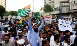 पीओके में बढ़ा राजनीतिक तनाव, जेएएसी ने पाकिस्तान सरकार को मांगें मानने के लिए दिया अल्टीमेटम पीओके में बढ़ा राजनीतिक तनाव, जेएएसी ने पाकिस्तान सरकार को मांगें मानने के लिए दिया अल्टीमेटम