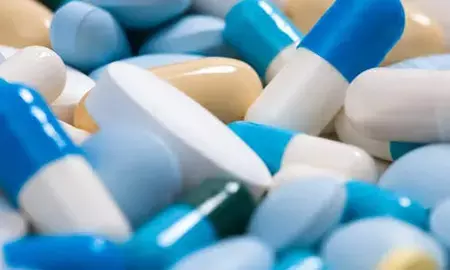 अधिक अल्कोहलयुक्त दवाओं की बिक्री के लिए लाइसेंस और डॉक्टर के पर्चे की होगी अनिवार्यता : सरकार अधिक अल्कोहलयुक्त दवाओं की बिक्री के लिए लाइसेंस और डॉक्टर के पर्चे की होगी अनिवार्यता : सरकार