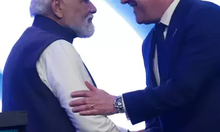 पीएम मोदी-लक्सन का ऑकलैंड दौरा, खेल प्रदर्शनी देखी और गाला लंच में हुए शामिल पीएम मोदी-लक्सन का ऑकलैंड दौरा, खेल प्रदर्शनी देखी और गाला लंच में हुए शामिल