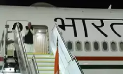तीन देशों की यात्रा पूरी कर स्वदेश लौटे पीएम मोदी, न्यूजीलैंड के साथ संबंधों को मिला रणनीतिक साझेदारी का दर्जा तीन देशों की यात्रा पूरी कर स्वदेश लौटे पीएम मोदी, न्यूजीलैंड के साथ संबंधों को मिला रणनीतिक साझेदारी का दर्जा