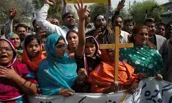 पाकिस्तान में अल्पसंख्यकों की बच्चियों के जबरन धर्म परिवर्तन पर यूरोपीय संसद ने जताई चिंता
