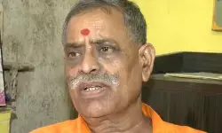 राम मंदिर चढ़ावा चोरी मामला: एसआईटी के सामने पेश हुए संतोष दुबे, बोले-माथे पर कलंक मिटाना जरूरी राम मंदिर चढ़ावा चोरी मामला: एसआईटी के सामने पेश हुए संतोष दुबे, बोले-माथे पर कलंक मिटाना जरूरी