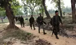 छत्तीसगढ़ : माओवादियों को बड़ा झटका, पुलिस ने भारी मात्रा में हथियार और विस्फोटक जब्त किए