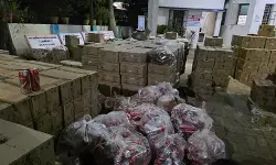 गुजरात पुलिस ने महिसागर में 1.56 करोड़ रुपए से अधिक की शराब जब्त की, सात गिरफ्तार गुजरात पुलिस ने महिसागर में 1.56 करोड़ रुपए से अधिक की शराब जब्त की, सात गिरफ्तार