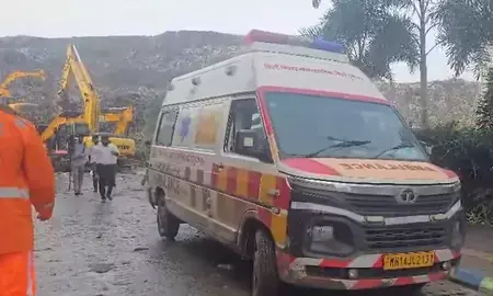 मोशी डंपिंग ग्राउंड हादसे की होगी जांच, आयुक्त ने पर्यावरण विभाग और ठेकेदार कंपनी को नोटिस जारी करने के निर्देश दिए मोशी डंपिंग ग्राउंड हादसे की होगी जांच, आयुक्त ने पर्यावरण विभाग और ठेकेदार कंपनी को नोटिस जारी करने के निर्देश दिए