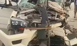 कानपुर में सड़क किनारे खड़े ट्रक से स्कॉर्पियो की जोरदार टक्कर, दो बच्चों समेत तीन की मौत कानपुर में सड़क किनारे खड़े ट्रक से स्कॉर्पियो की जोरदार टक्कर, दो बच्चों समेत तीन की मौत