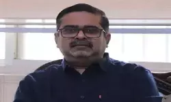22 करोड़ मुसलमान मोदी सरकार गिराने को पढ़ रहे नमाज, पॉडकास्ट में अवध ओझा के बयान से छिड़ी बहस