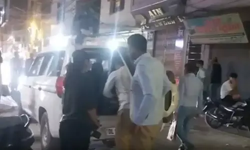 बदरपुर में 17 वर्षीय नाबालिग की चाकू मारकर हत्या, प्रेम संबंध की शक में बुलाकर किया हमला
