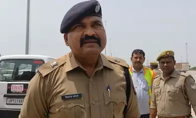मेरठ ललिता गौतम हत्याकांड: पीड़ित परिवार से मिलने जा रहे कांग्रेस प्रतिनिधिमंडल को पुलिस ने रोका मेरठ ललिता गौतम हत्याकांड: पीड़ित परिवार से मिलने जा रहे कांग्रेस प्रतिनिधिमंडल को पुलिस ने रोका