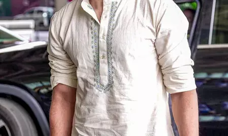 राख में अली फजल के किरदार की बेचैनी ने खींचा ध्यान, बोले-अपराधियों को पकड़ने के लिए हर हद तक जाने को था तैयार राख में अली फजल के किरदार की बेचैनी ने खींचा ध्यान, बोले-अपराधियों को पकड़ने के लिए हर हद तक जाने को था तैयार