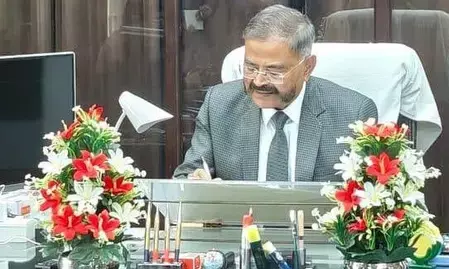 पीजीटी, टीईटी परीक्षाओं पर अफवाह फैलाने वालों पर होगी सख्त कार्रवाई, आयोग ने अभ्यर्थियों को किया सतर्क