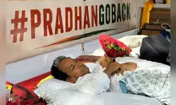 सोनम वांगचुक की बिगड़ती सेहत पर बढ़ी चिंता, कई फिल्मी हस्तियों ने अनशन खत्म करने की अपील की सोनम वांगचुक की बिगड़ती सेहत पर बढ़ी चिंता, कई फिल्मी हस्तियों ने अनशन खत्म करने की अपील की