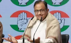 पी. चिदंबरम का दावा- परिसीमन के लिए डीएमके और एनसीपी-एसपी को साध रही भाजपा,बयान से राजनीतिक हलचल तेज पी. चिदंबरम का दावा- परिसीमन के लिए डीएमके और एनसीपी-एसपी को साध रही भाजपा,बयान से राजनीतिक हलचल तेज