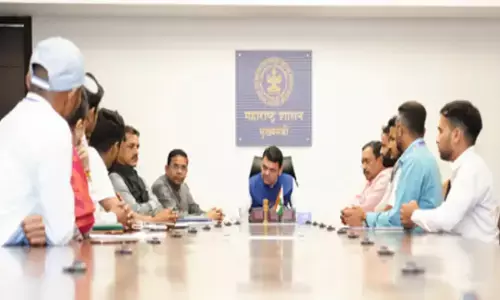 महाराष्ट्र कैबिनेट ने पिंक ई-रिक्शा योजना में सब्सिडी दोगुनी करने को दी मंजूरी