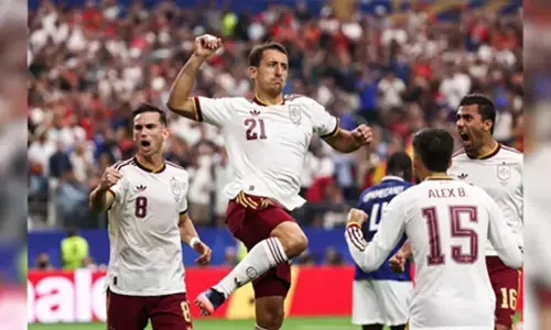 FIFA World Cup 2026 : स्पेन ने फ्रांस का फाइनल हैट्रिक सपना तोड़ा, 2-0 की शानदार जीत के साथ फाइनल में बनाई जगह FIFA World Cup 2026 : स्पेन ने फ्रांस का फाइनल हैट्रिक सपना तोड़ा, 2-0 की शानदार जीत के साथ फाइनल में बनाई जगह