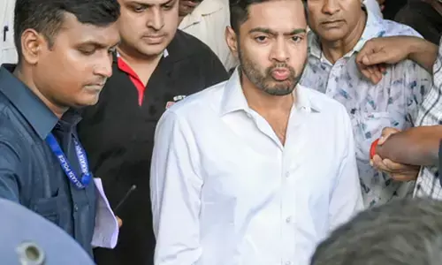अभिषेक बनर्जी ने कोर्ट में दिए वॉयस सैंपल अभिषेक बनर्जी ने कोर्ट में दिए वॉयस सैंपल