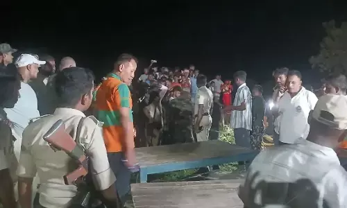 गया में बोरवेल हादसा: सात घंटे की जद्दोजहद के बाद चार साल का पीयूष सुरक्षित निकला गया में बोरवेल हादसा: सात घंटे की जद्दोजहद के बाद चार साल का पीयूष सुरक्षित निकला