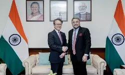 ताकायुकी हागीवारा ने सिबी जॉर्ज से की मुलाकात ताकायुकी हागीवारा ने सिबी जॉर्ज से की मुलाकात