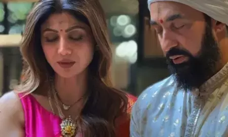 पंजाबी लुक में शिल्पा शेट्टी, राज कुंद्रा ने शेयर किया मजेदार क्लिप पंजाबी लुक में शिल्पा शेट्टी, राज कुंद्रा ने शेयर किया मजेदार क्लिप
