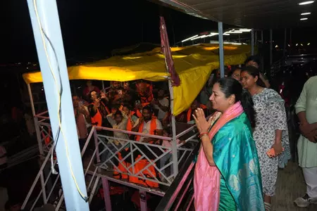 काशी में रेखा गुप्ता का भव्य स्वागत: एयरपोर्ट पर उमड़ा जनसैलाब काशी में रेखा गुप्ता का भव्य स्वागत: एयरपोर्ट पर उमड़ा जनसैलाब