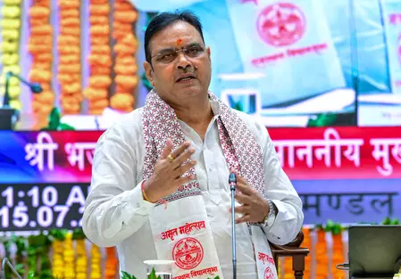 राजस्थान के मुख्यमंत्री ने साइबर जालसाजों के खिलाफ कड़ी कार्रवाई के आदेश दिए राजस्थान के मुख्यमंत्री ने साइबर जालसाजों के खिलाफ कड़ी कार्रवाई के आदेश दिए