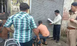 सहारनपुर नगर निगम की बड़ी कार्रवाई, 20 बड़े बकायादारों से साढ़े नौ लाख रुपये की वसूली; सोमवार से संपत्तियां होंगी सील सहारनपुर नगर निगम की बड़ी कार्रवाई, 20 बड़े बकायादारों से साढ़े नौ लाख रुपये की वसूली; सोमवार से संपत्तियां होंगी सील