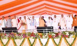 भारत में रहने वाले प्रत्येक व्यक्ति को यहां की संस्कृति और परंपरा का सम्मान करना होगा: सीएम योगी