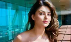 उर्वशी रौतेला की टॉम हिडलेस्टन से मुलाकात, विंबलडन में जमी बॉलीवुड-हॉलीवुड की जुगलबंदी उर्वशी रौतेला की टॉम हिडलेस्टन से मुलाकात, विंबलडन में जमी बॉलीवुड-हॉलीवुड की जुगलबंदी