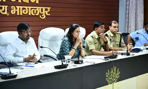 बिहार: भागलपुर जिलाधिकारी ने लोक शिकायत निवारण के 11 मामलों की सुनवाई की बिहार: भागलपुर जिलाधिकारी ने लोक शिकायत निवारण के 11 मामलों की सुनवाई की