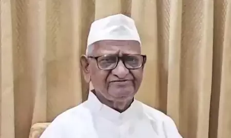 सोनम वांगचुक के अस्पताल में भर्ती होने पर बोले अन्ना हजारे, समस्या का समाधान बातचीत से ही हो सकता है सोनम वांगचुक के अस्पताल में भर्ती होने पर बोले अन्ना हजारे, समस्या का समाधान बातचीत से ही हो सकता है