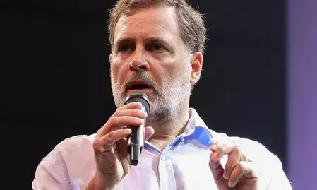 अहमदाबाद पटाखा फैक्ट्री हादसे पर राहुल गांधी ने जताया दुख, पीड़ित परिवारों को हरसंभव मदद देने की अपील की अहमदाबाद पटाखा फैक्ट्री हादसे पर राहुल गांधी ने जताया दुख, पीड़ित परिवारों को हरसंभव मदद देने की अपील की